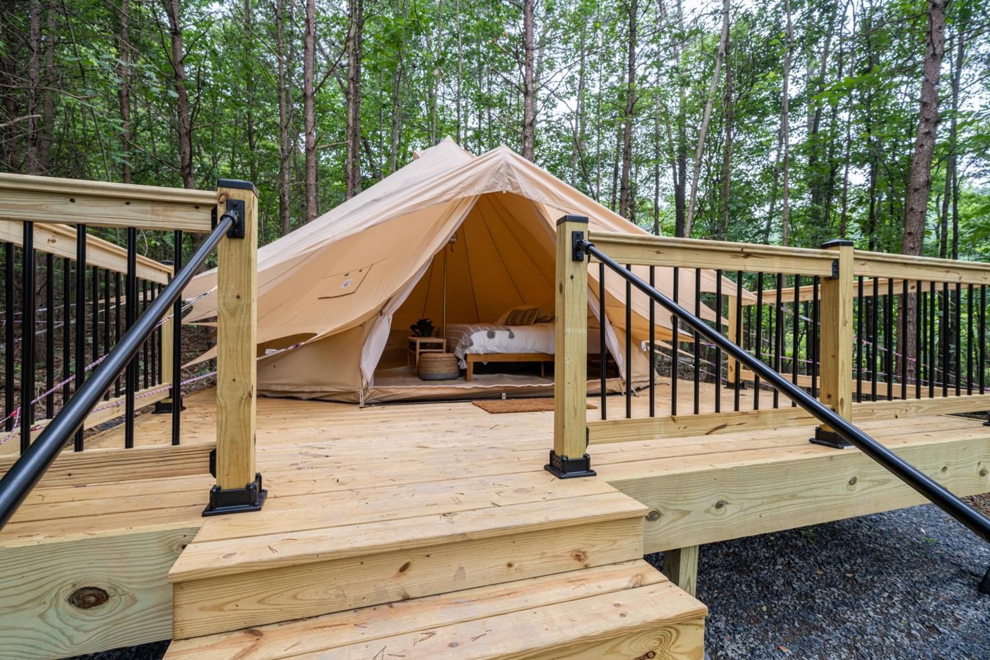 Firefly Ridge Luxury Retreat Hotel Great Cacapon Exterior foto