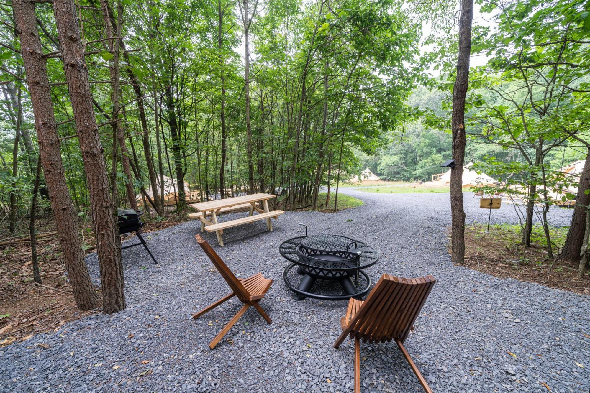 Firefly Ridge Luxury Retreat Hotel Great Cacapon Exterior foto